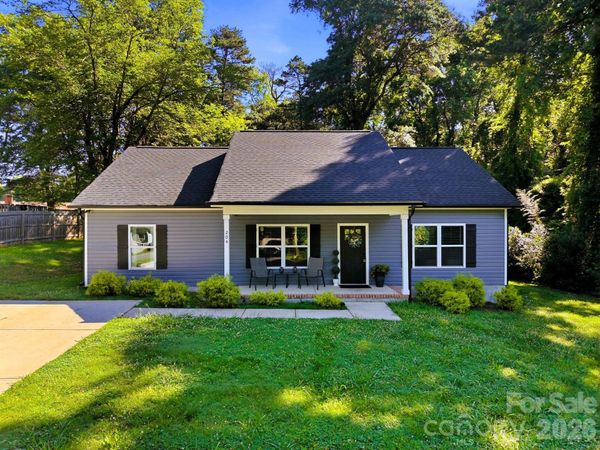 204 Price Street , Mount Holly, NC 28120