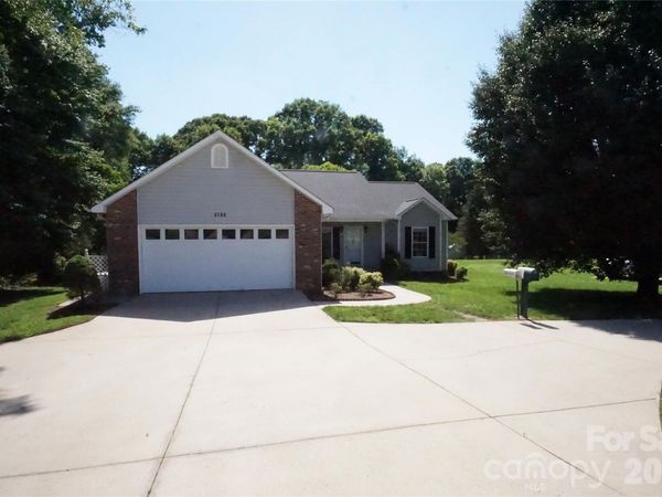 3795 River Road, Hickory, NC 28602