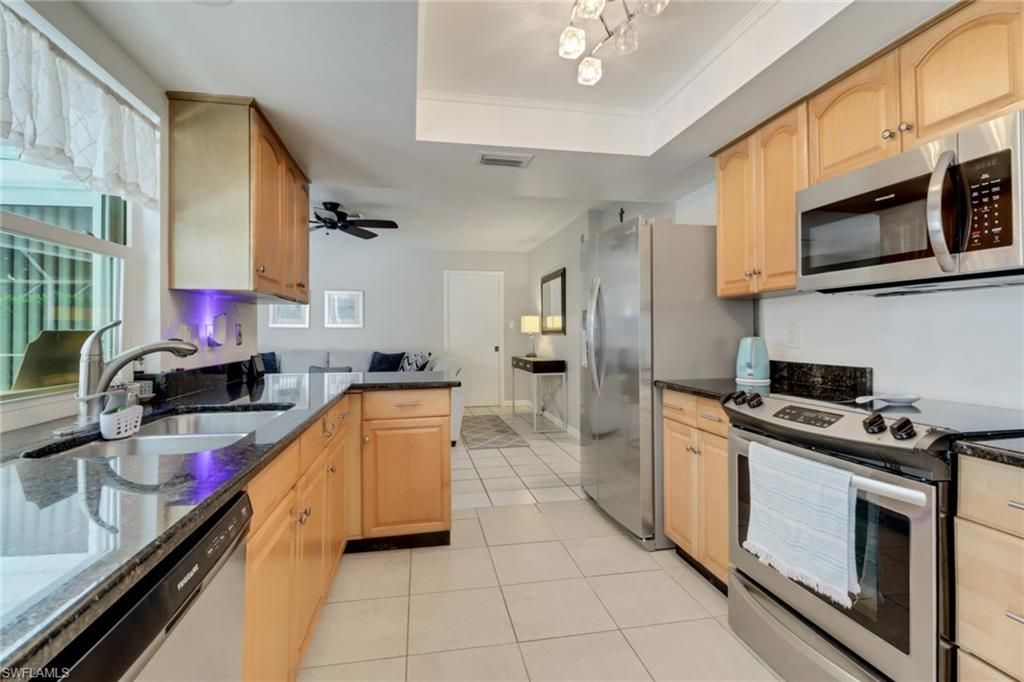 4556 Lakewood Blvd, Naples, FL 34112 Photo