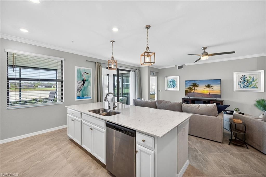 12020 Hawthorn Lake Dr, Unit 101, Fort Myers, FL 33913 Photo