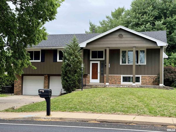 2824 W ROHMANN Avenue, West Peoria, IL 61604