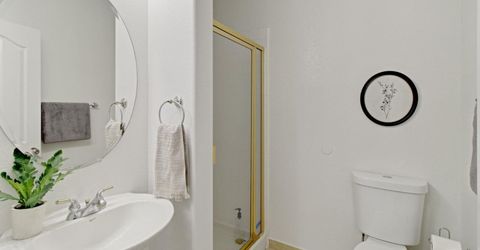 8406 Kingmont Way, Elk Grove, CA 95624 Photo