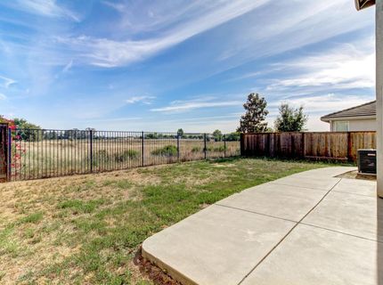 8406 Kingmont Way, Elk Grove, CA 95624 Photo