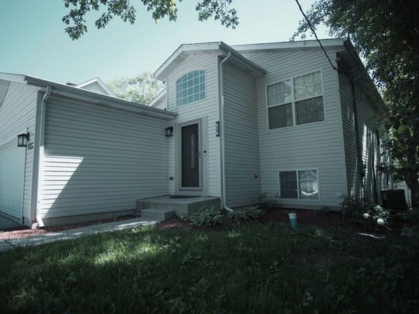425 Keller Avenue , Waukegan, IL 60085