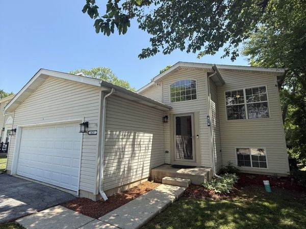 425 Keller Avenue, Waukegan, IL 60085