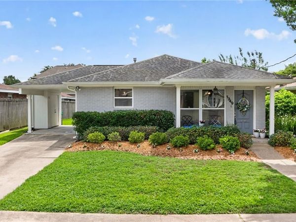 1349 OCEAN Drive, Metairie, LA 70005