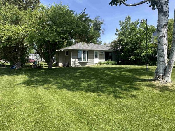 N10650 Chief Kuno Trail, Fox Lake, WI 53933