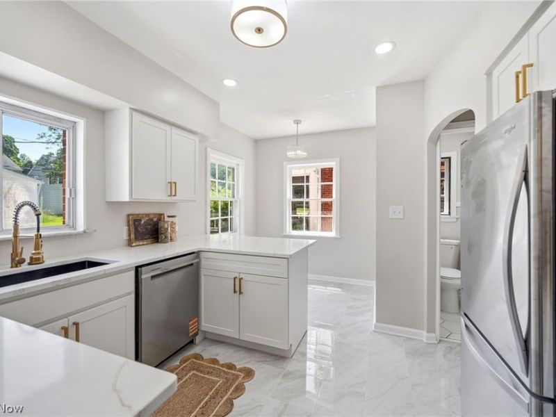 3659 Riedham Road, Shaker Heights, OH 44120 Photo 12