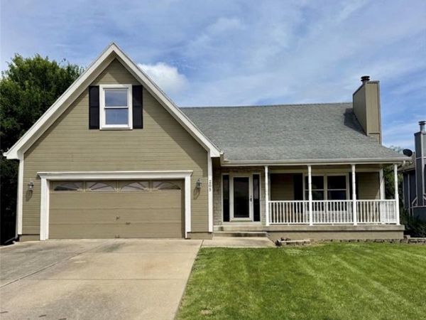 205 N Highland Drive, Raymore, MO 64083