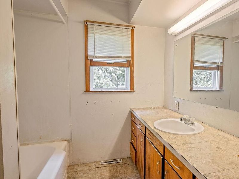 13590 Sycamore Road , Mount Vernon, OH 43050 Photo 13