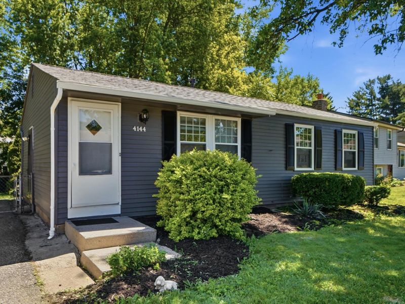 4144 Clayridge Lane , Columbus, OH 43224 Photo 2