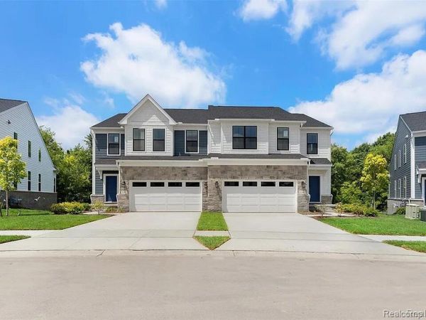 5342 Vista Lane, West Bloomfield Twp, MI 48323
