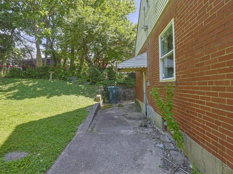 1754 Iliff Avenue, Cincinnati, OH 45205 Photo 6