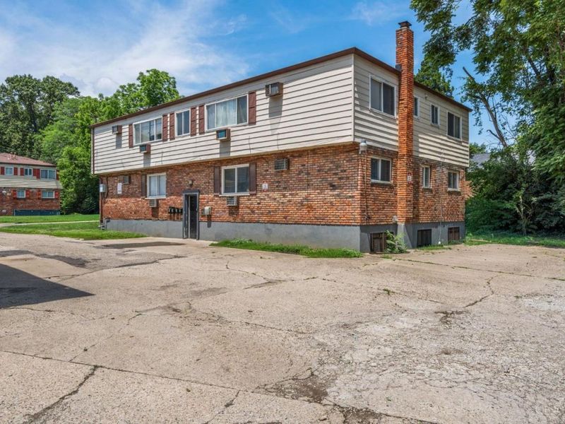 6118 Stover Avenue, Golf Manor, OH 45237 Photo 4