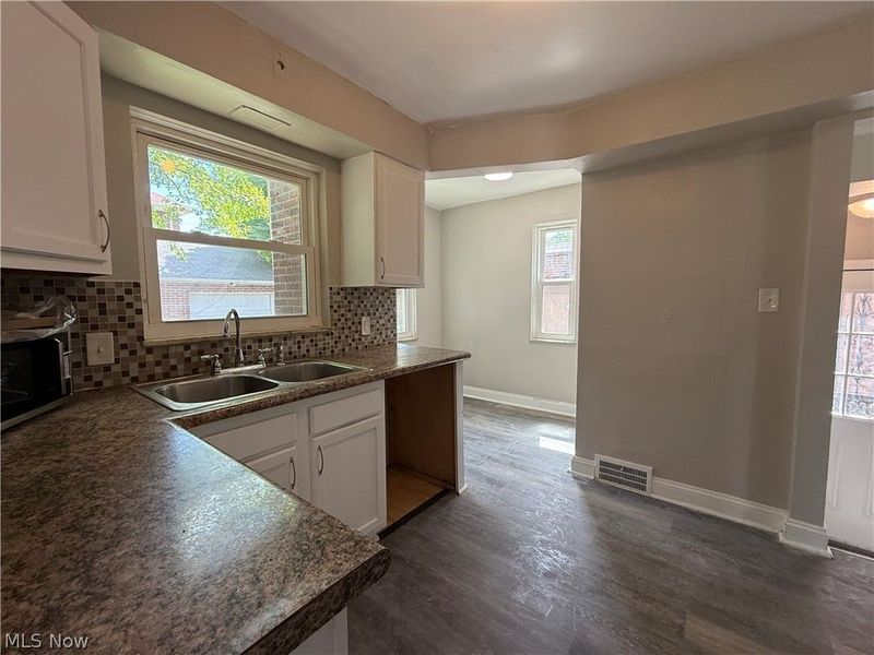 2257 N Taylor Road , Cleveland Heights, OH 44112 Photo 8