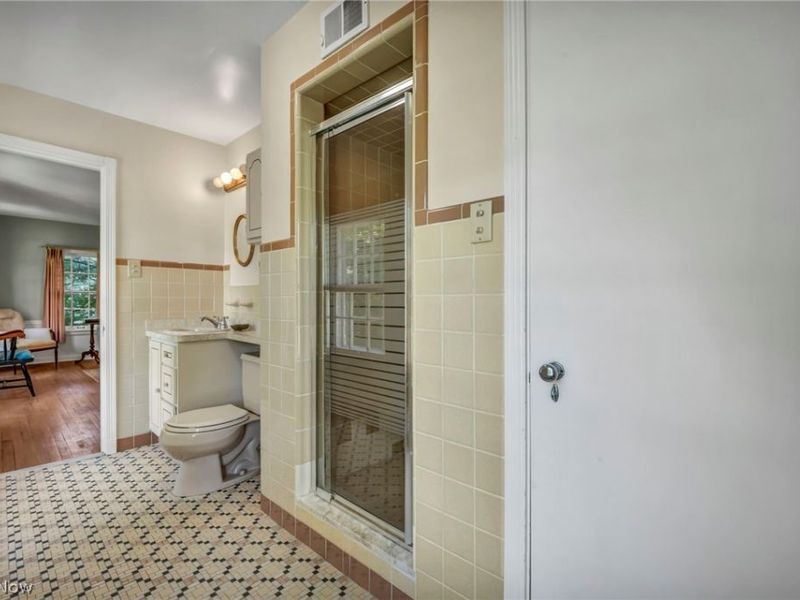 21439 Claythorne Road, Shaker Heights, OH 44122 Photo 34