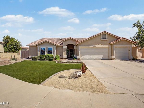 5908 W MANZANITA Court, Chandler, AZ 85226