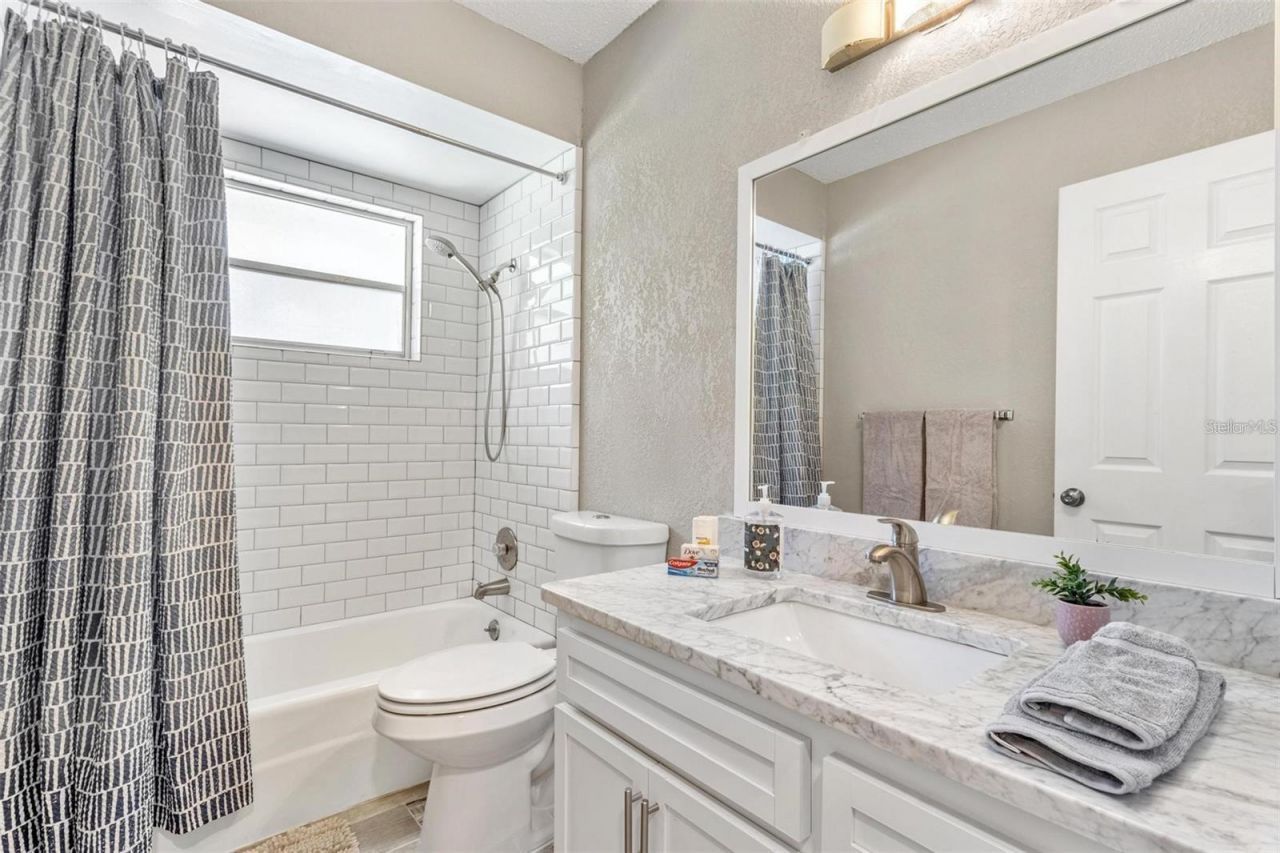 4904 19th Avenue W, Bradenton, FL 34209 Photo