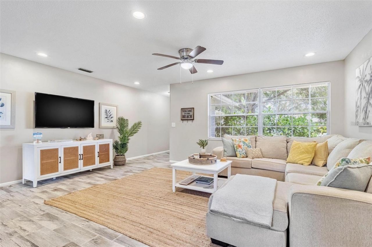 4904 19th Avenue W, Bradenton, FL 34209 Photo