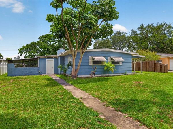 6819 MEADOWLAWN DRIVE N, ST PETERSBURG, FL 33702