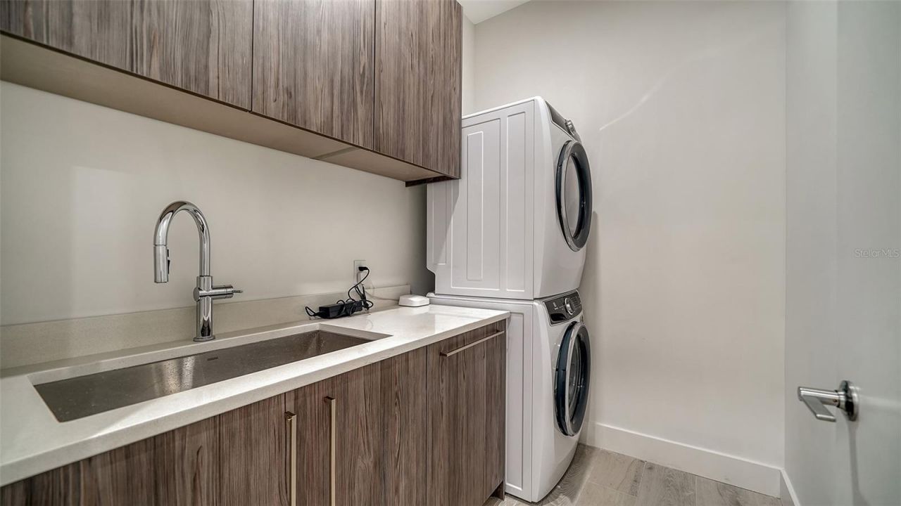 33 S Palm Avenue, Unit 901, Sarasota, FL 34236 Photo
