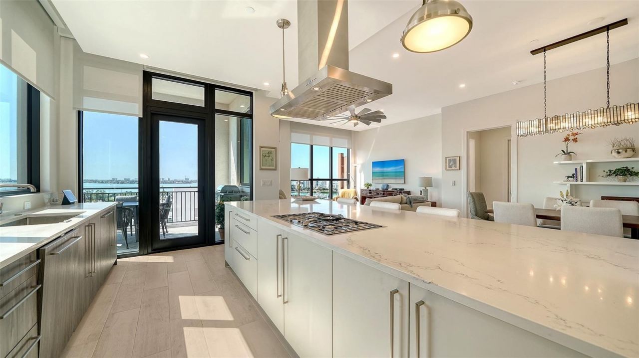 33 S Palm Avenue, Unit 901, Sarasota, FL 34236 Photo