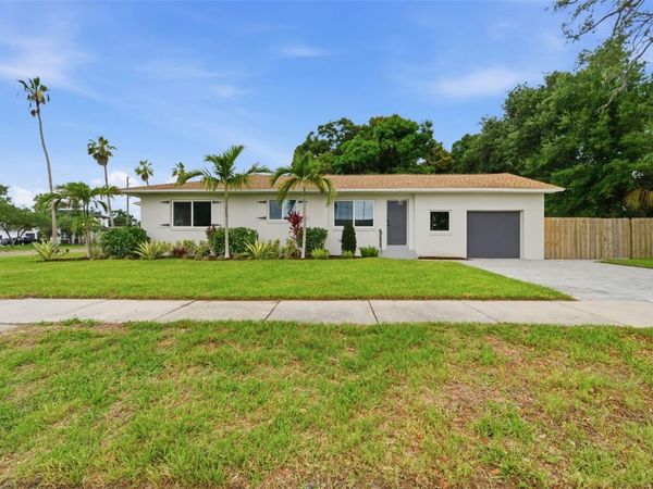 1401 49TH STREET N, ST PETERSBURG, FL 33710