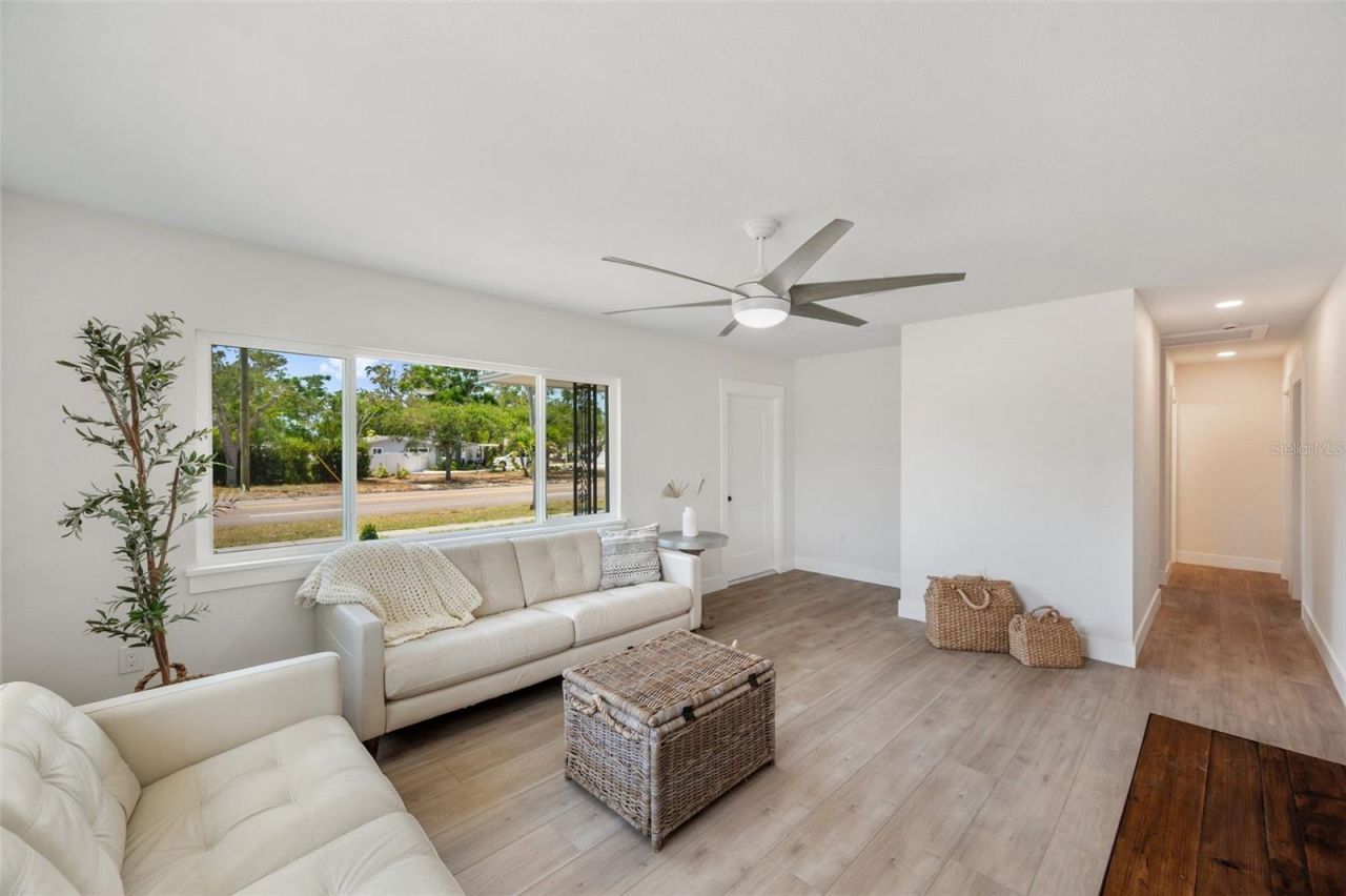 1401 49th Street N, Saint Petersburg, FL 33710 Photo