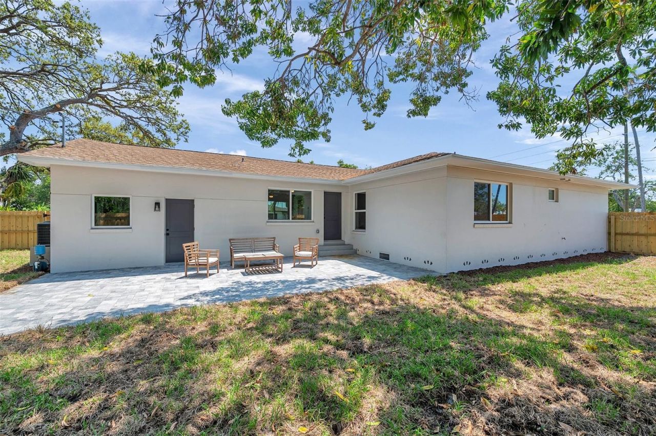 1401 49th Street N, Saint Petersburg, FL 33710 Photo