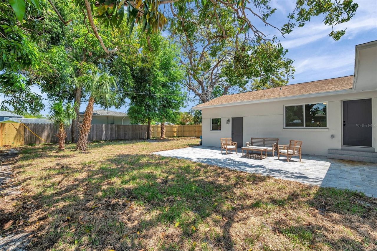 1401 49th Street N, Saint Petersburg, FL 33710 Photo