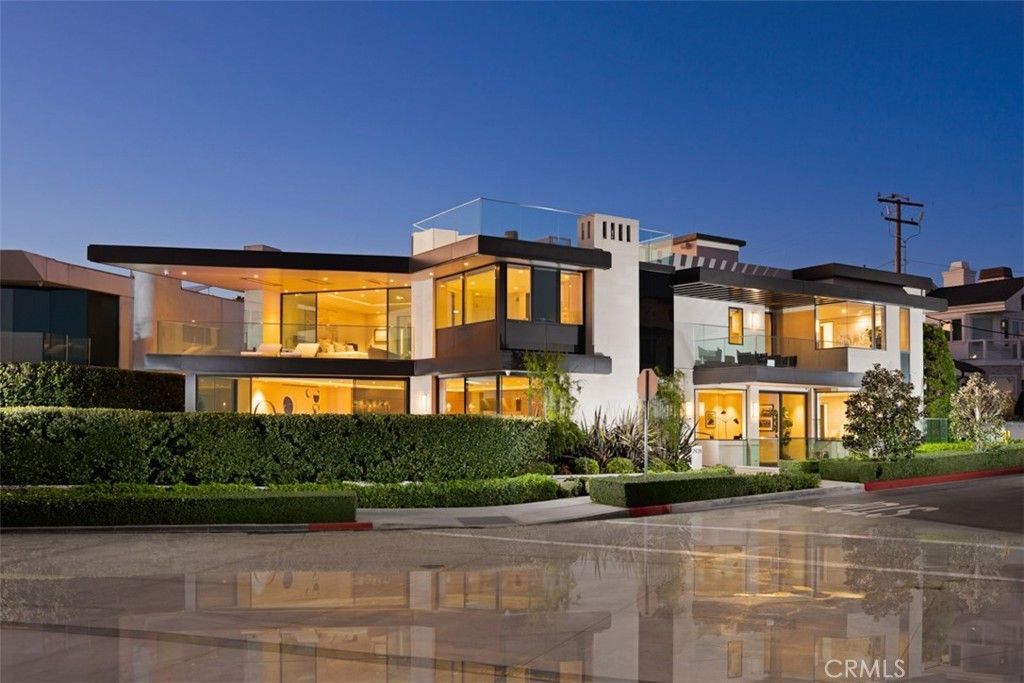 2928 Ocean , Corona del Mar, CA 92625 Main Photo