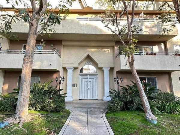 4358 Mammoth Avenue, Unit 2, Sherman Oaks, CA 91423