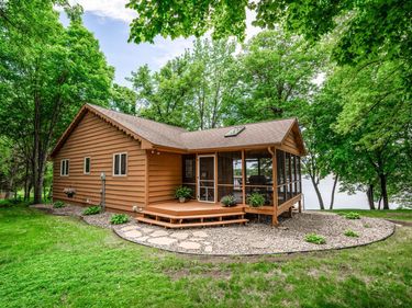 21566 62nd Street NW, Sunburg, MN 56289