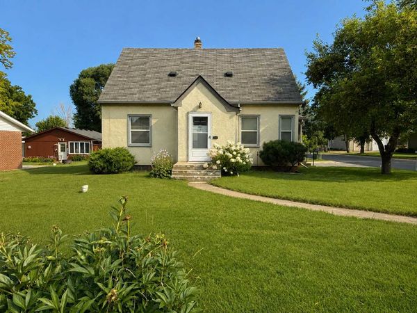 201 2nd Street SW, New Prague, MN 56071