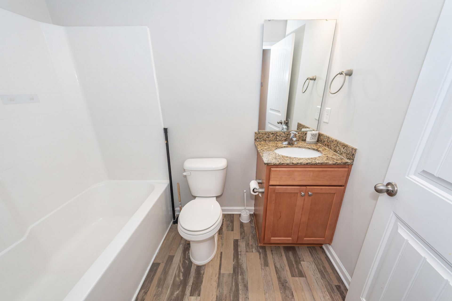 484 Truman Drive Photo 12