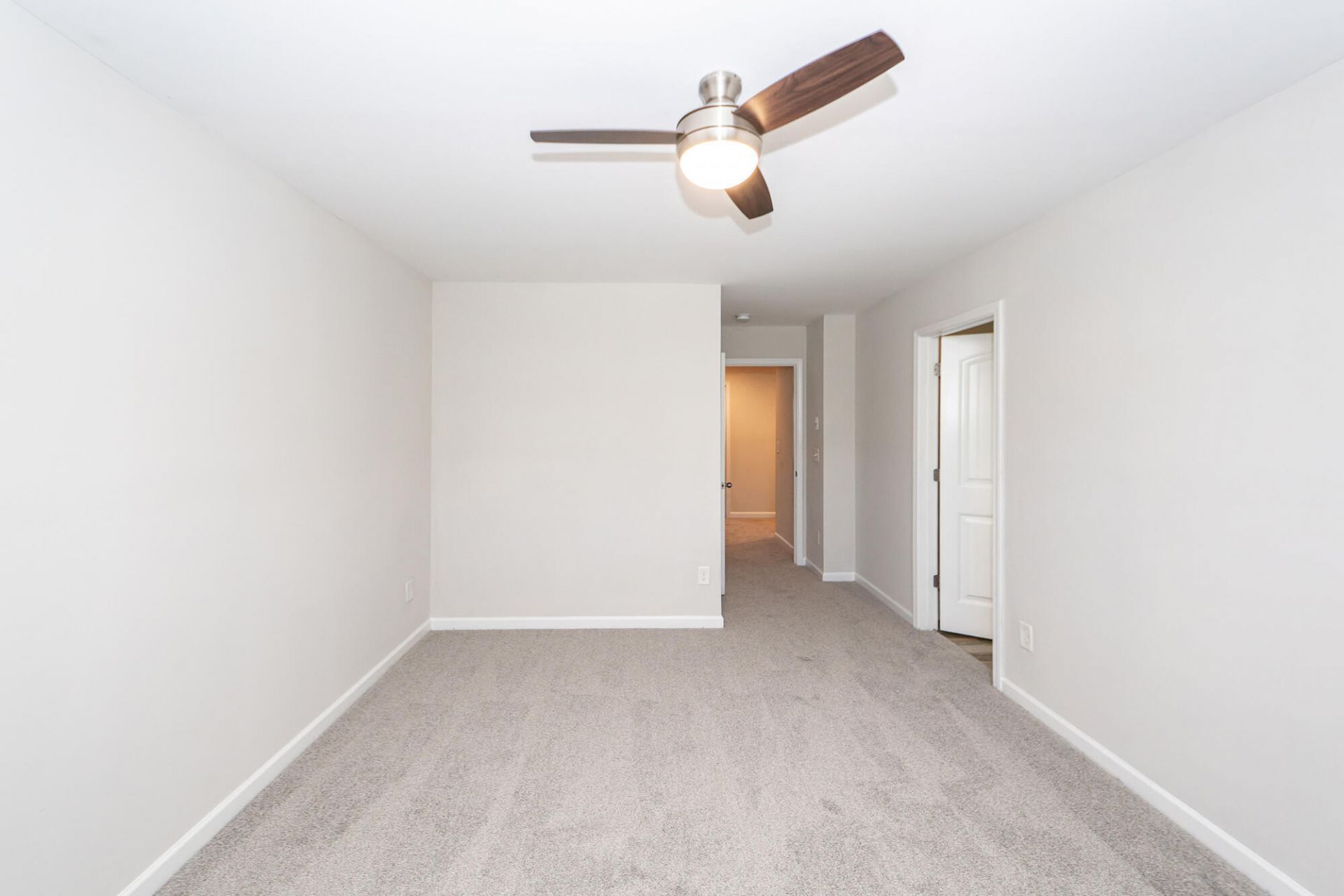 484 Truman Drive Photo 15