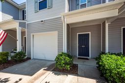 484 Truman Drive photo 4