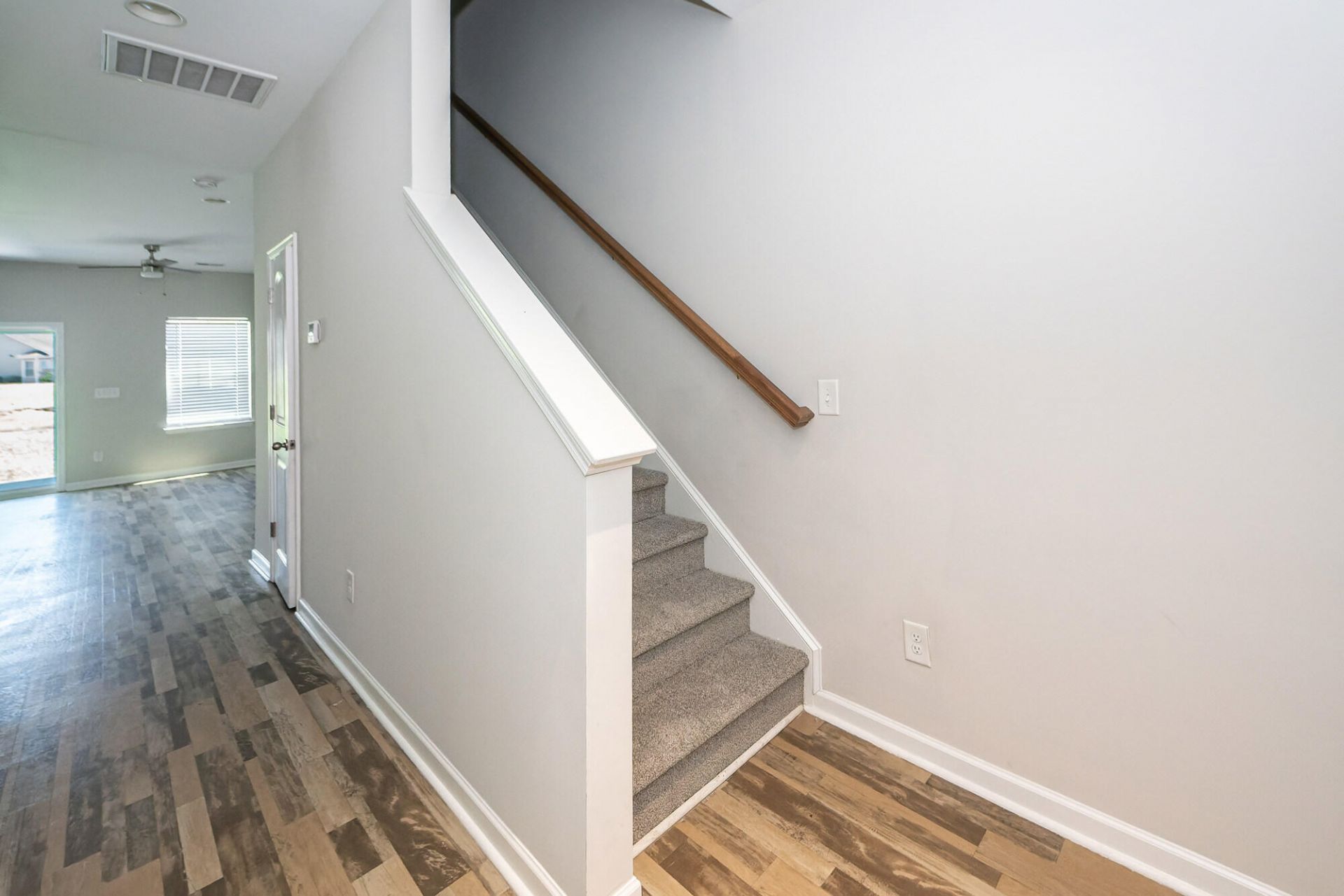 484 Truman Drive Photo 5
