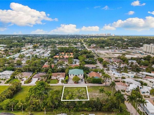 3116 Pine Tree DR , BONITA SPRINGS, FL 34134