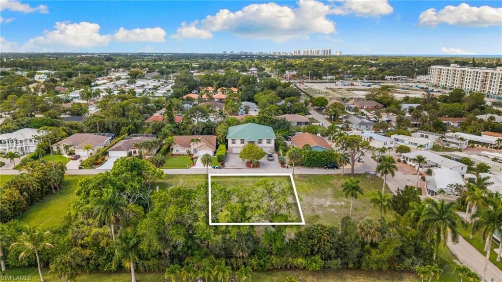 3116 Pine Tree Dr , Bonita Springs, FL 34134 Photo
