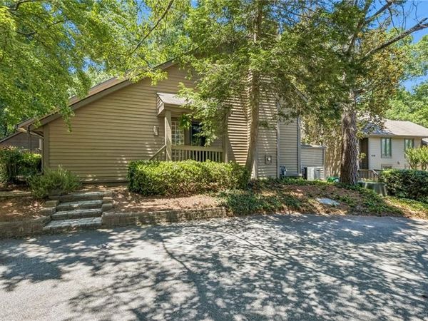 4250 D'Youville Trace , Atlanta, GA 30341