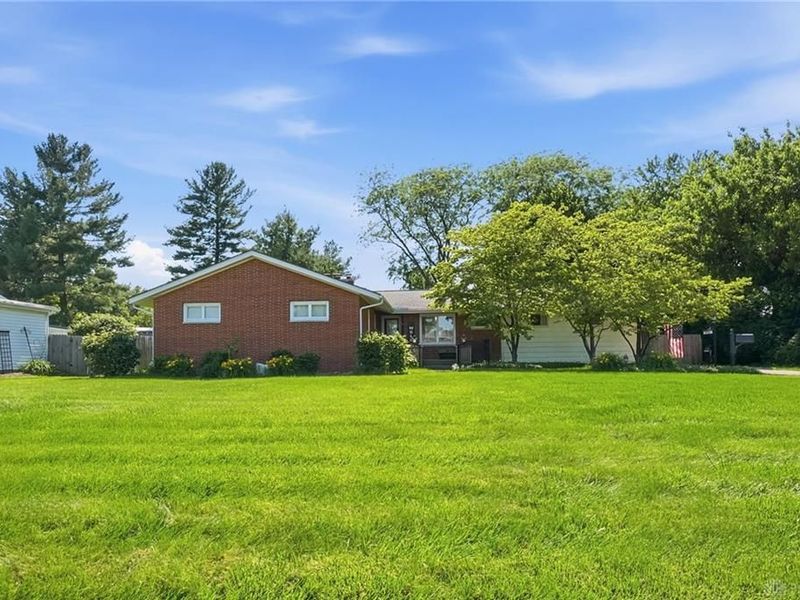 800 N Monroe Drive, Xenia, OH 45385 Photo 2