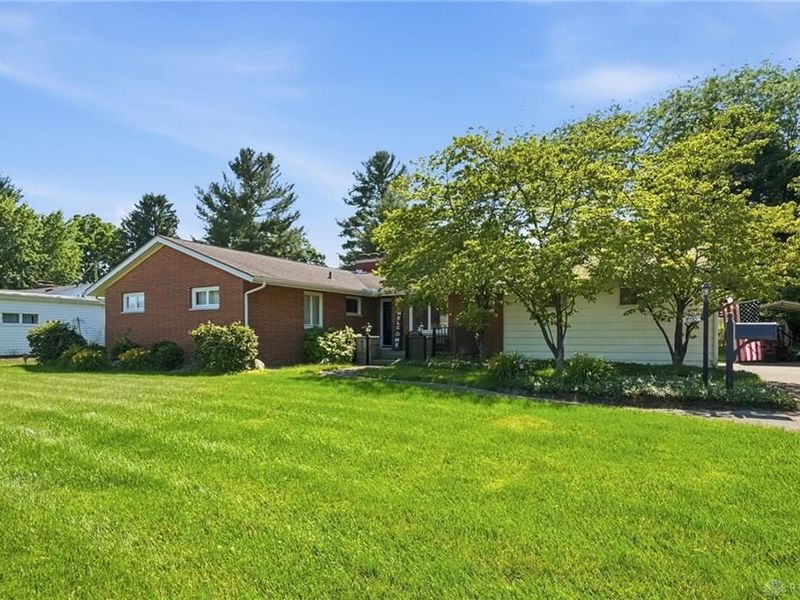 800 N Monroe Drive, Xenia, OH 45385 Photo 20