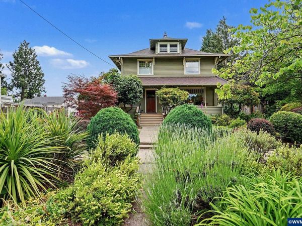 1496 Court St NE, Salem, OR 97301