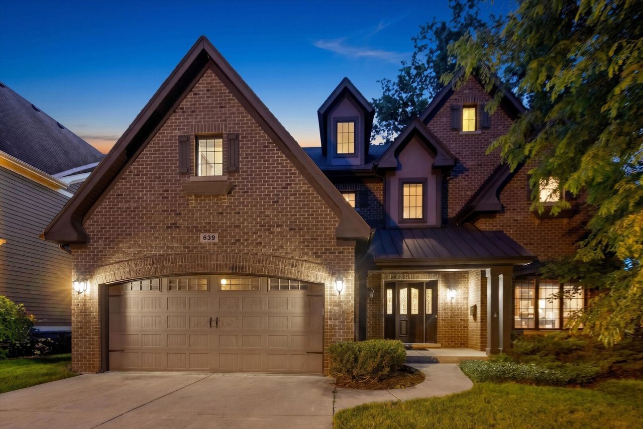 639 N Wright Street , Naperville, IL 60563 Main Photo