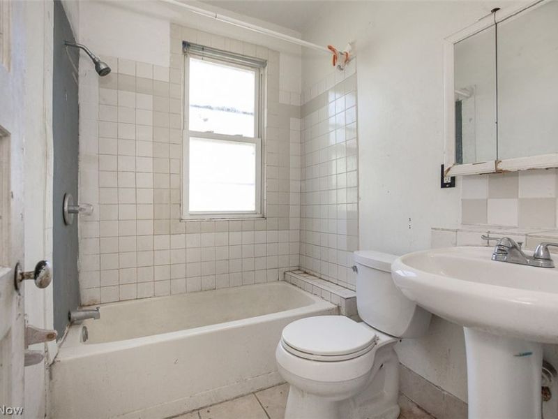 2300 E 86th Street, Cleveland, OH 44106 Photo 11