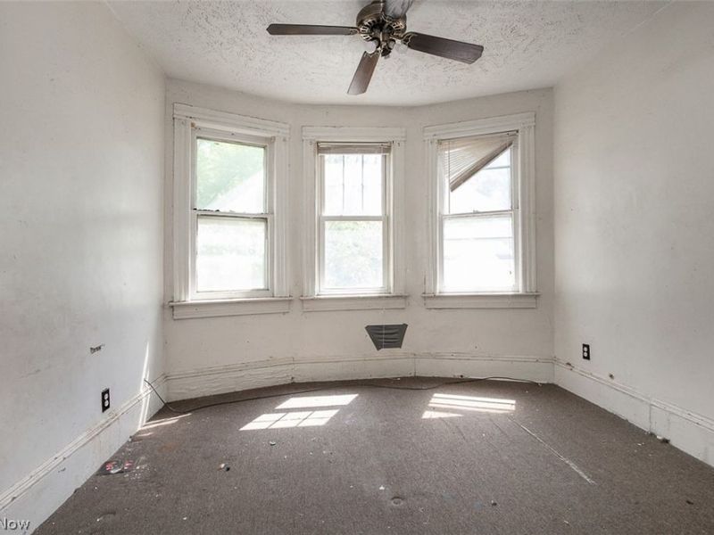 2300 E 86th Street, Cleveland, OH 44106 Photo 19