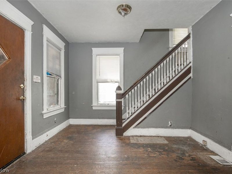 2300 E 86th Street, Cleveland, OH 44106 Photo 2