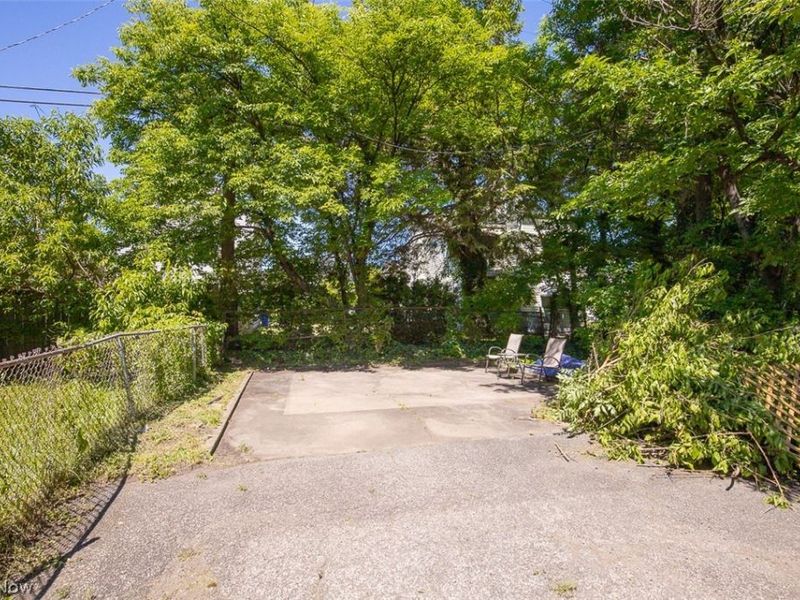 2300 E 86th Street, Cleveland, OH 44106 Photo 28
