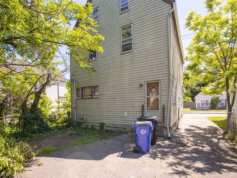 2300 E 86th Street, Cleveland, OH 44106 Photo 29